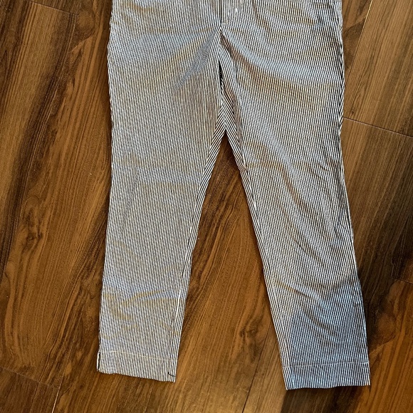 Hollister high waisted pin stripe pant (white and blue) size S - Picture 2 of 4